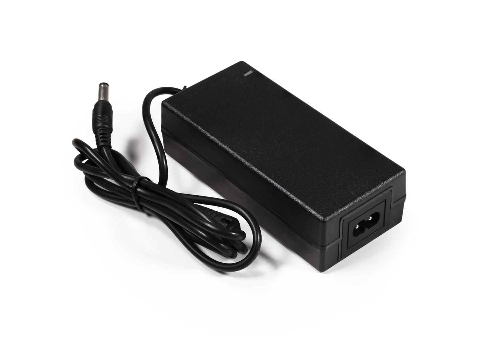 Universal-Netzteil McPower ''SNT-1250'' Switchmode, 100-240V -> 12V, 5000mA, 60W